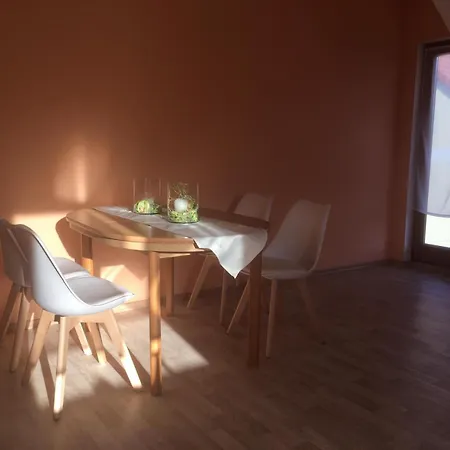 Mit Terrasse 別荘